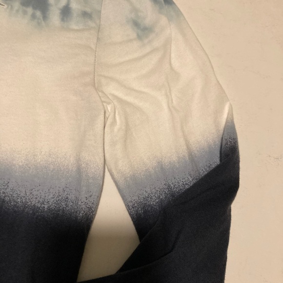 Hollister tie dye tee - Picture 3 of 3